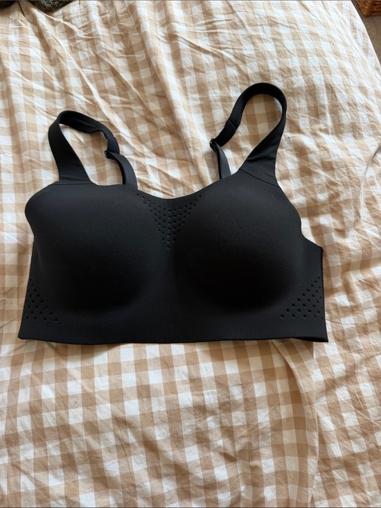 Victoria's Secret Other - Victoria's Secret Black Seamless Wireless Molded Sports Bra 34C